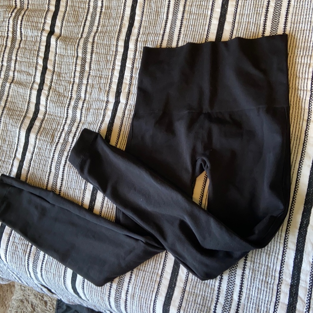 Spanx black hi waist leggings